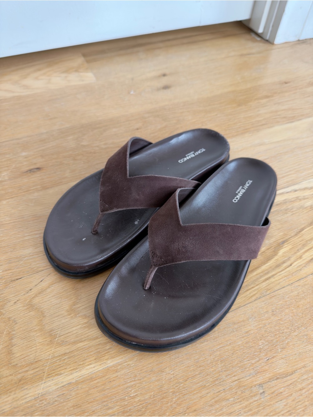Tony Bianco Thong Sandals - Picture 5 of 7